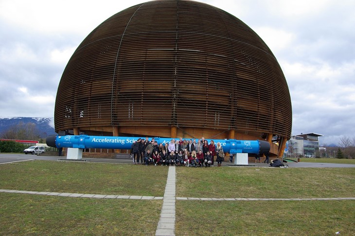 Elever på studietur til CERN