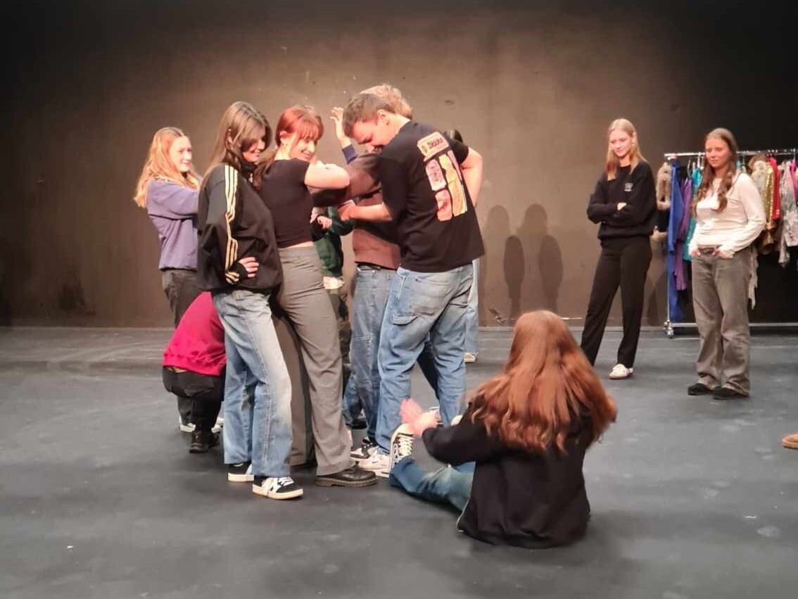 414386745 405293252073590 297069005110075225 N