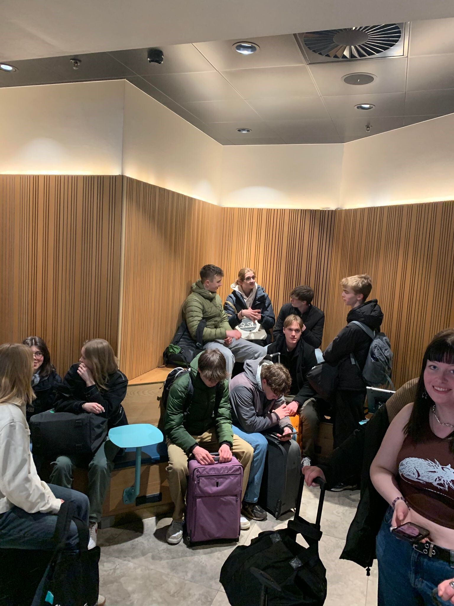 437724911 7618341554891831 2460233237673414109 N