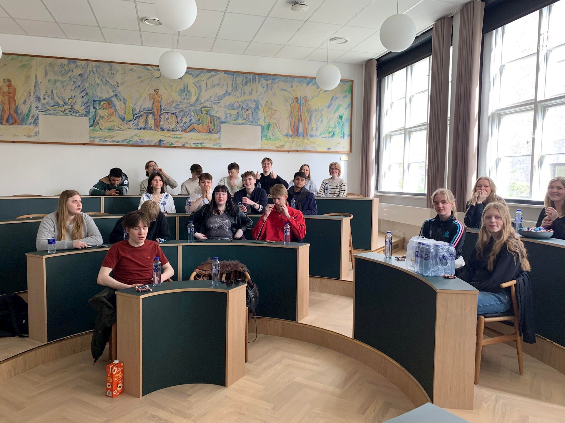 437733553 283173474868471 6061533101778935208 N