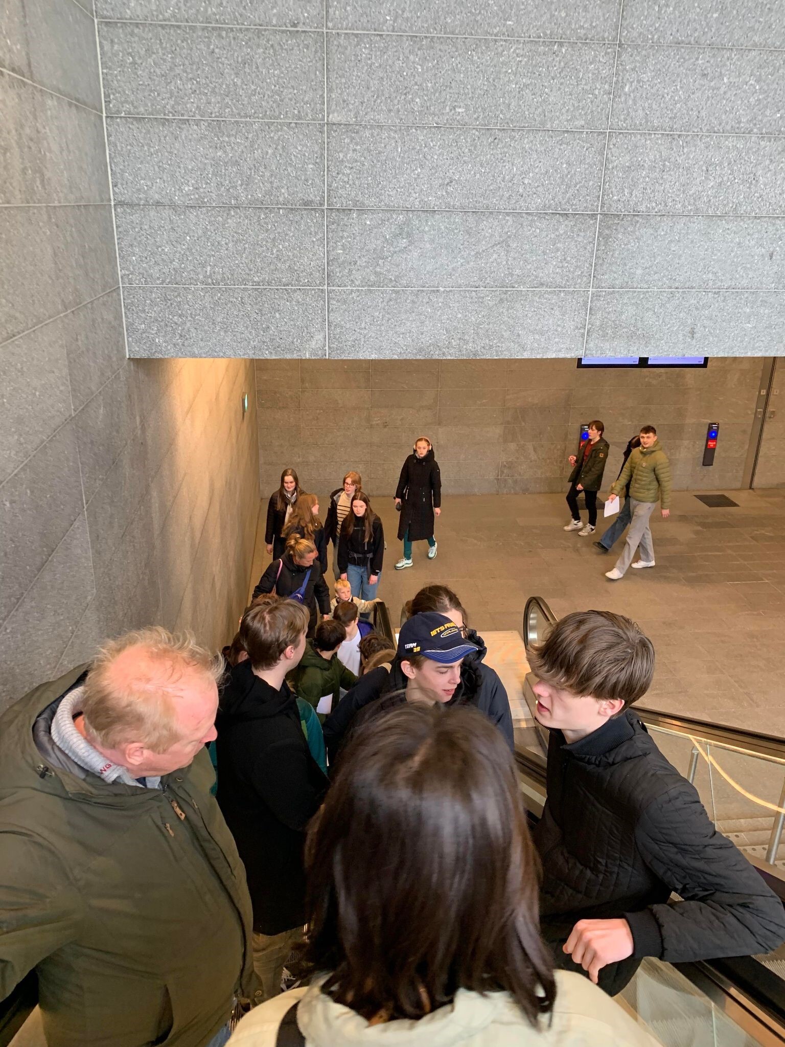 439203379 402881705928165 4588818465440811406 N