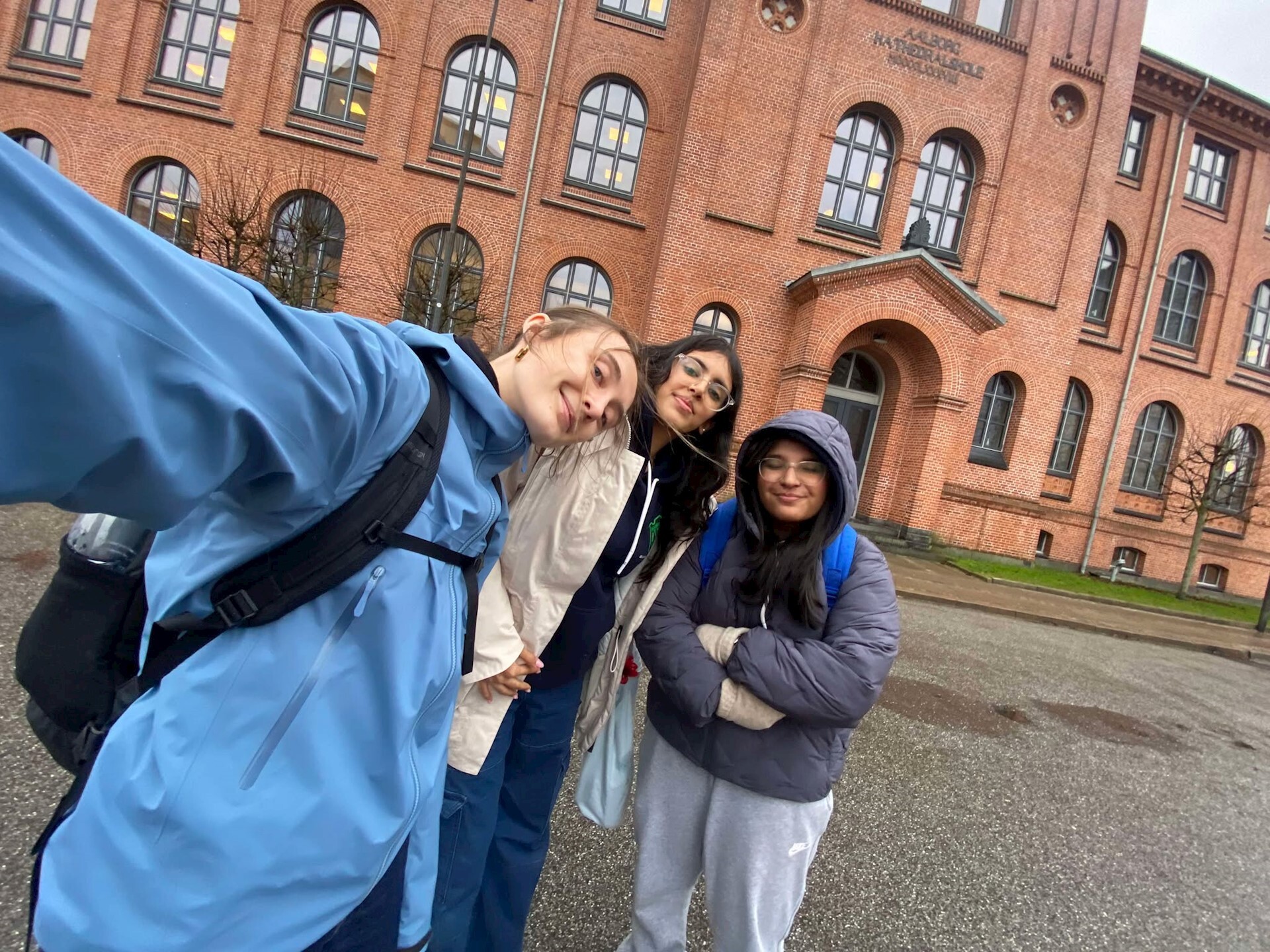 480464299 2435008526840572 1500204043278501786 N