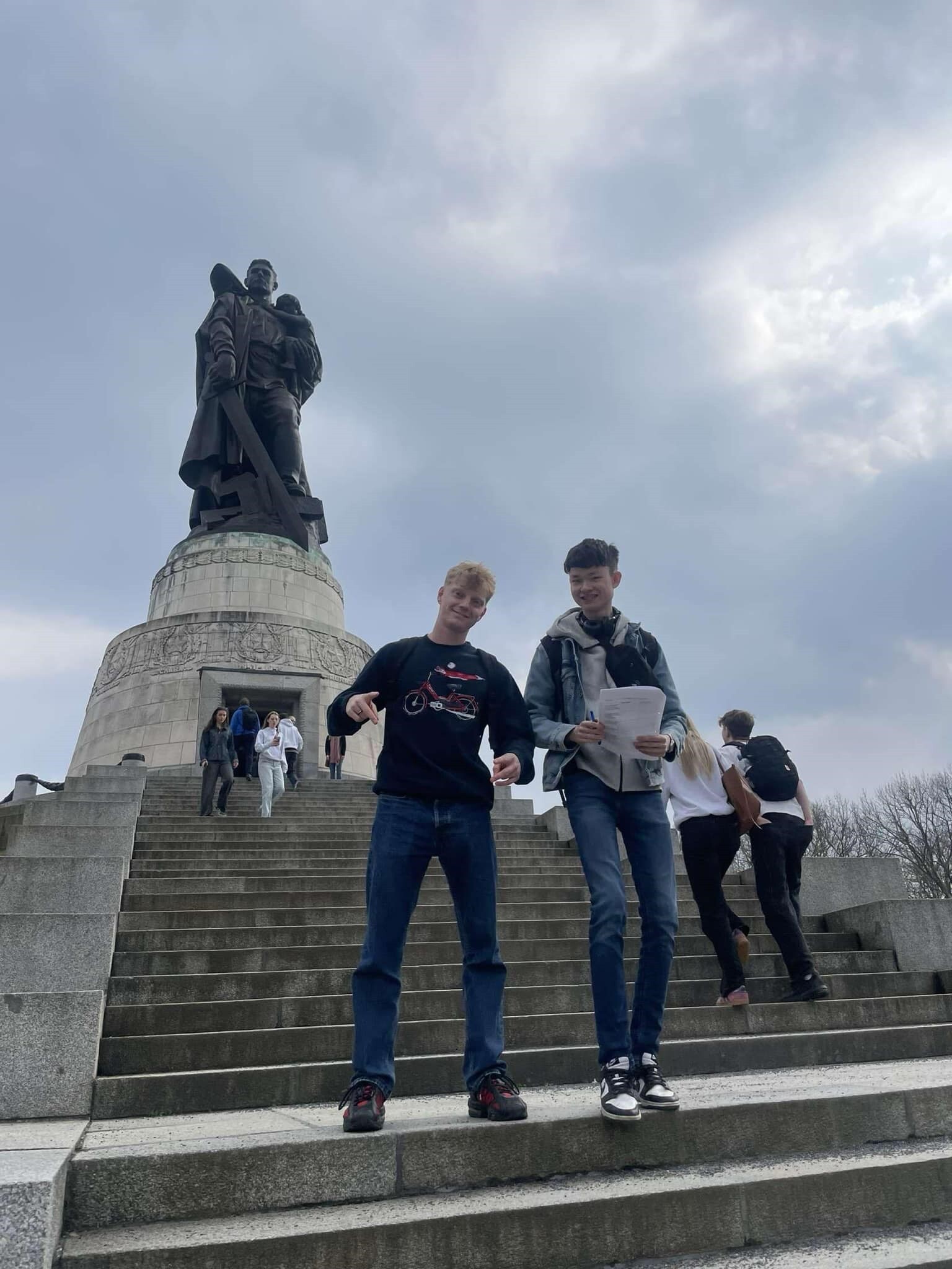 31198De2 F317 482E 9E5d 0Fa9af7271ac